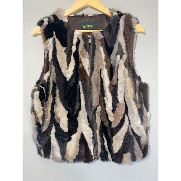 Medium, Euro Collections, unique fur vest, with leather trim. Like new condition - Picture 1 of 8